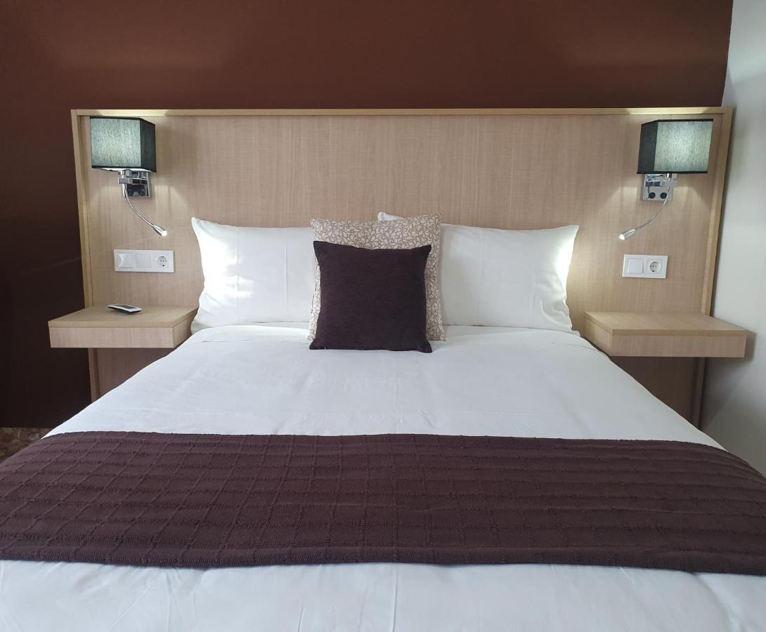 Luna-Guest Rooms 알칼라데과다이라 외부 사진