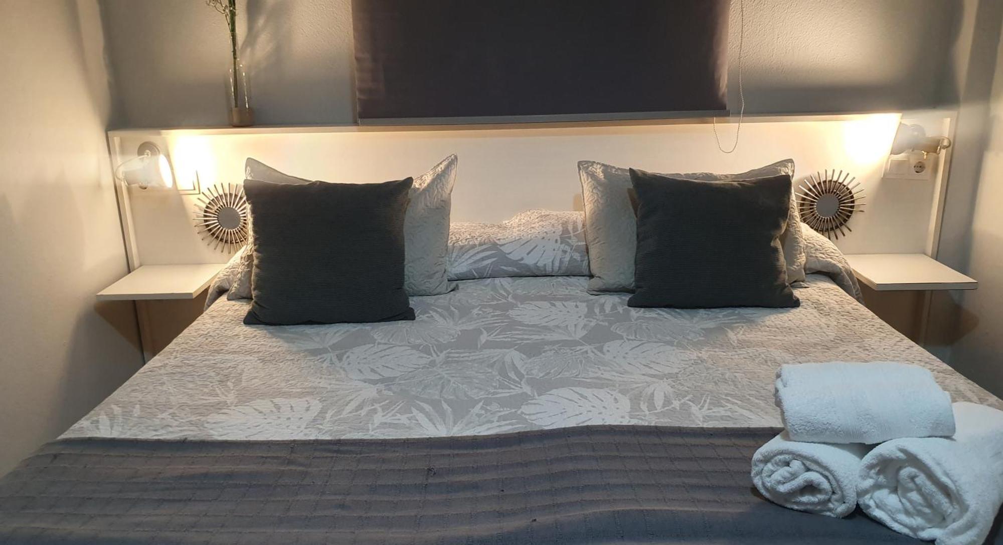 Luna-Guest Rooms 알칼라데과다이라 외부 사진